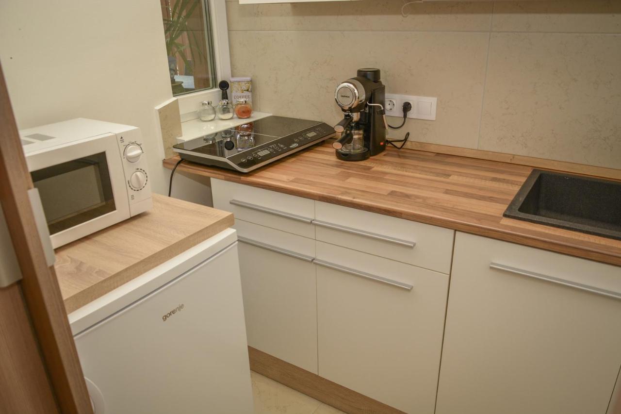 Oros House Apartmanhaz Oroshaza Luaran gambar
